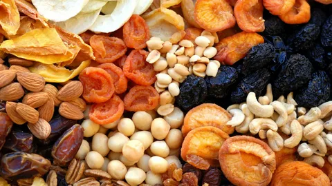 تصویر 4 از میوه خشک مخلوط کیلویی ترکیب متنوع از طعم و بافت طبیعی